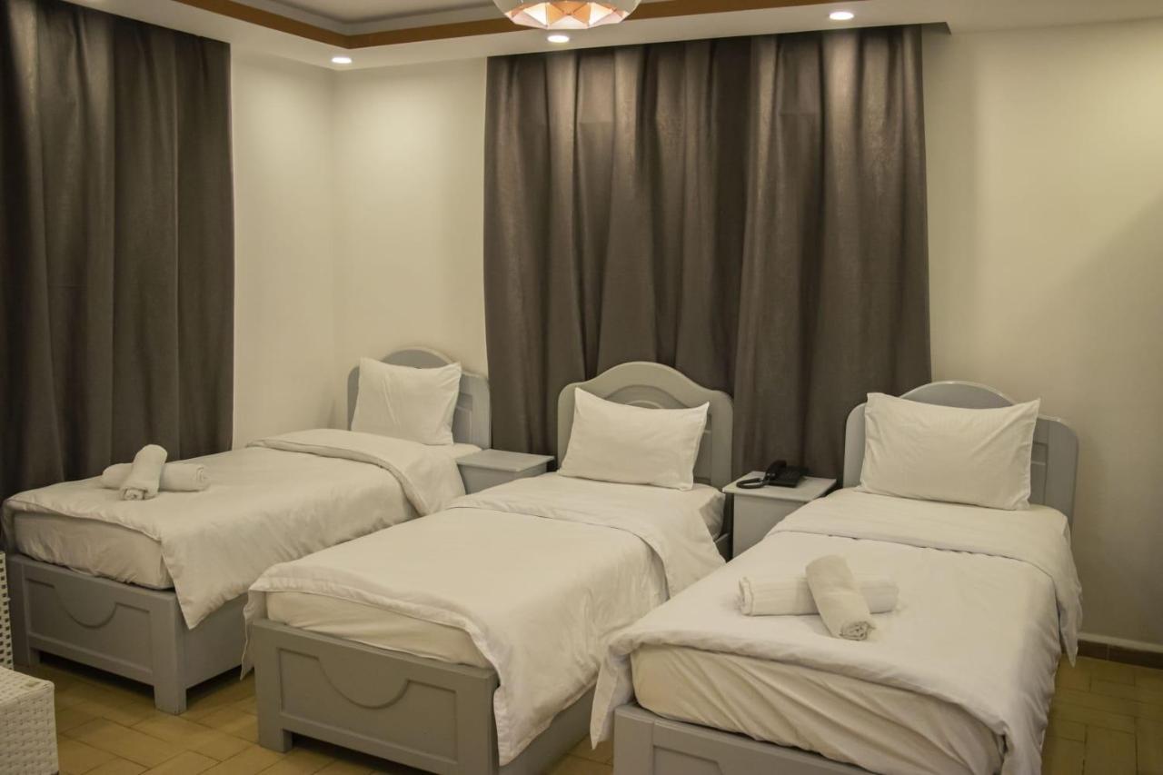 Hotel Plaza 3*